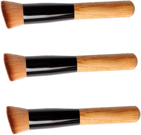 Foundation Professional Makeup Blush Brush 3Pcs Set Portable and Practical for Daily Use and Professional Work Random Color